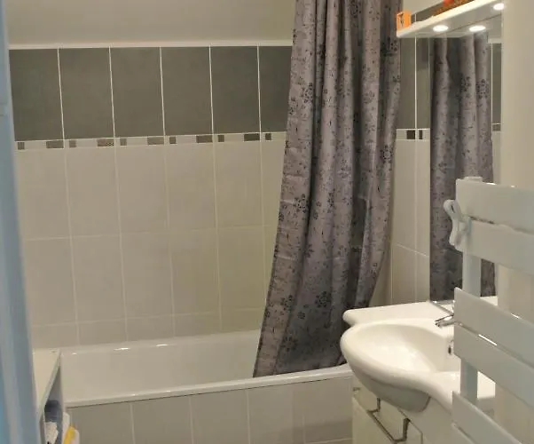 Beau T3 En Duplex, Calme Et Paisible 아파트 *